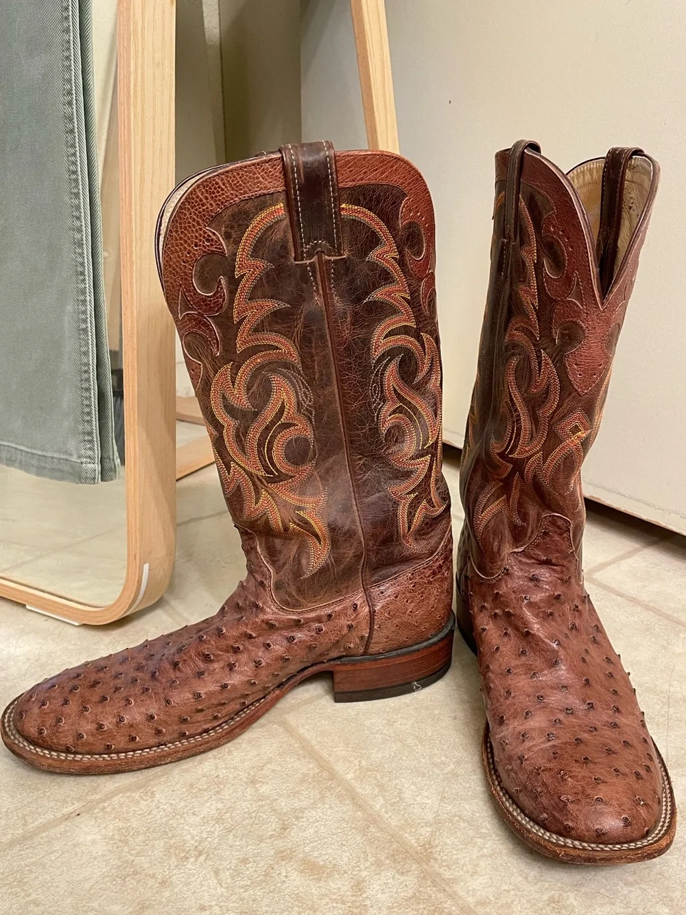 Vintage Justin Men's Full Quill Ostrich Cowboy Boots.